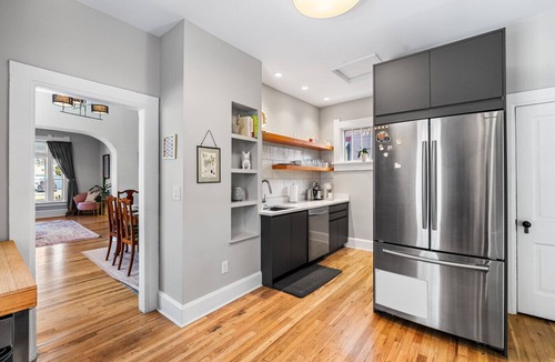 Baker House | Cozy Victorian | King Bed, Private Yard, Walk to SoBo Restaurants