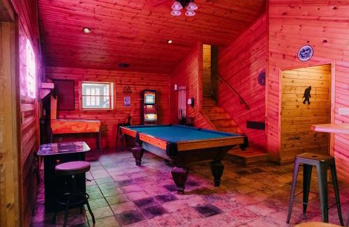 Stanton House | Creekside Oasis!