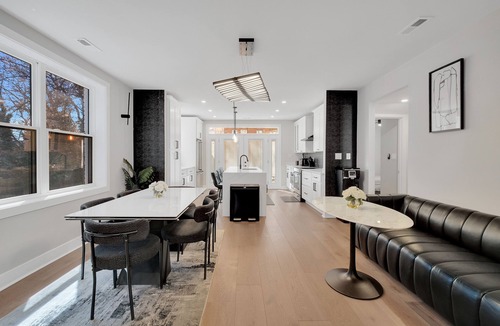 Washington House | DC Family & Group Retreat Sleeps 16+ Luxury Home Boat Charters Free Parking