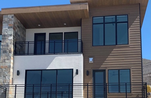 Hideout House | Deer Valley East - Modern Mountain Retreat with Lake View