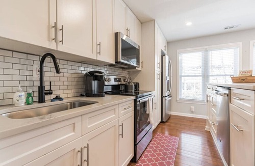 Columbia Heights Villa | District Townhome | Two Free Parkings | Howard U