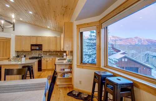 Steamboat Springs House | Dog Friendly! Epic Views-Spacious TH w/Garage-Quiet Setting & Neighborhood-W/D-Grill-Walk to Trails