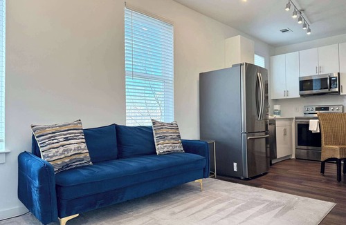 Old Fourth Ward Apartment | Downtown 1B1B Modern Apartment! Free Street Parking!