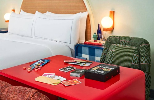 Downtown Denver Hotel | Downtown Denver | Themed Hotel | Steps to 16th Street Mall & Ball Arena