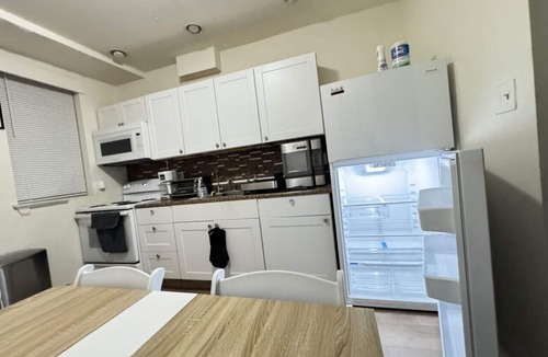 Downtown Baltimore Villa | Downtown Loft - Close to Topgolf, Horseshoe Casino, UM Baltimore
