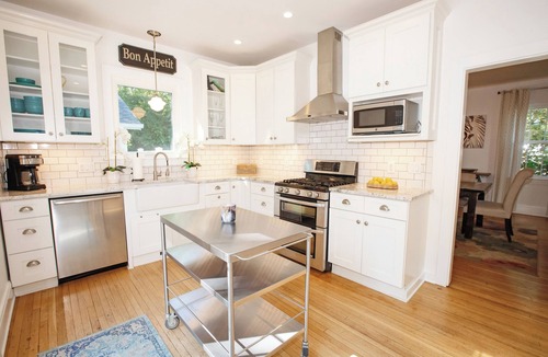 Yellow Springs House | Downtown Yellow Springs- Walkable. Hot Tub. Fire Pit + Pets Welcome