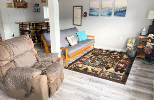 West Hickory House | Eagle's Peak Cottage Near Allegheny River
