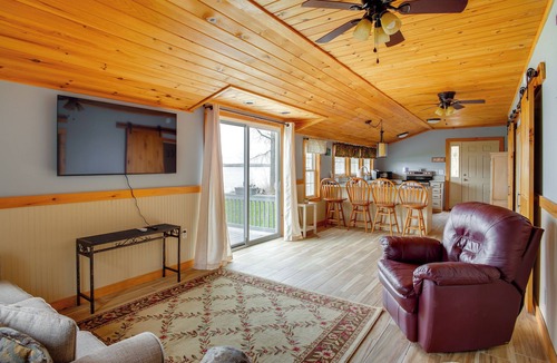 Chazy House | 'Eagles Rest' Peaceful Cottage on Lake Champlain
