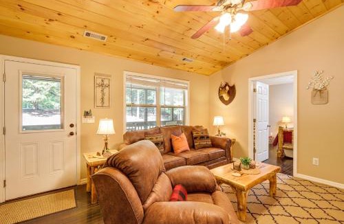 Ellijay House | Ellijay Cabin Private Fire Pit and Community Perks!