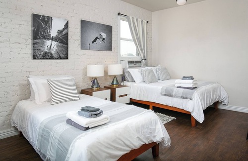 Westlake Apartment | Enjoyable studio with AC in vibrant Los Angeles neighborhood
