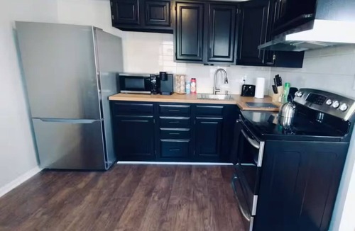 Rossville House | Entire Private Home near Balt City/John Hopkins