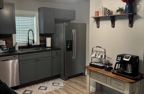 Simpson House | Escape to the peaceful beauty of Millstone Cottage in Southern Illinois.