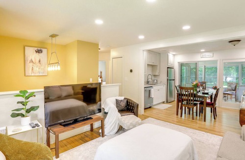 Oberlin House | Explore Oberlin! Home 1 Mi to Main Street & Campus