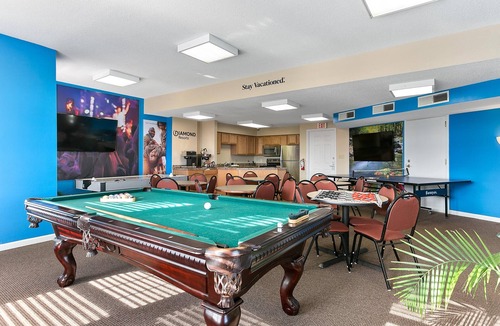 Pigeon Forge Resort | Family-Friendly Condo w/Resort Indoor & Outdoor Pools, 3 Hot Tubs, WiFi & More!