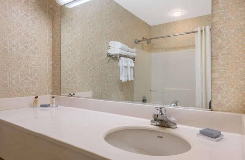 Witmer Hotel | Family-Friendly Suite Near Tanger Outlets – Just 1 Mile Away