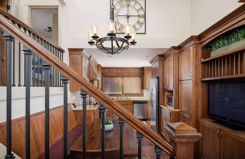 Rosemont Summit House | Fantastic West Linn Home w/Huge Gorgeous Deck, Ping Pong Table, 11 Miles to Portland