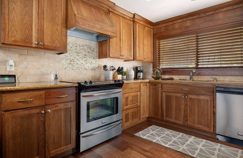 Rosemont Summit House | Fantastic West Linn Home w/Huge Gorgeous Deck, Ping Pong Table, 11 Miles to Portland