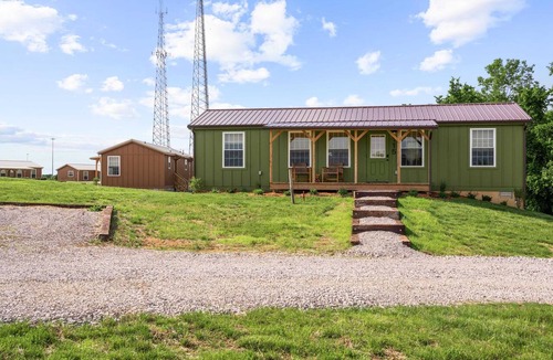 Williamstown Cabin | Five Neighboring Cabins at Eden Reserve