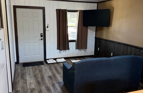 South Fork Cabin | Foothills Lodge 9 Suite - South Fork