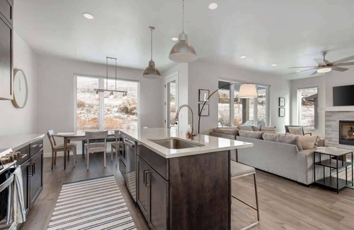 Deer Mountain House | Four Bedroom Hideout Townhome with Private Hot Tub