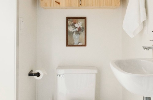 Silver Lake House | Garden Guest House in a peaceful neighborhood