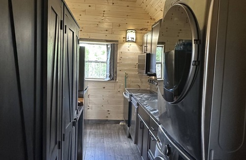Babb House | Glacier Springs-Cozy Villa situated in an Aspen forest with view of Glacier Park