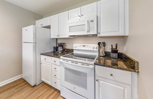 Fairfield Harbour Condo | Golf Course Condo with Pools & Family Fun!