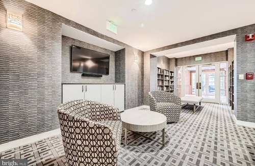 Inner Harbor Condo | Gorgeous 2-bedroom condo with tons of amenities Baltimore Harbor