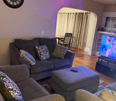 North Buffalo House | Gorgeous 3 BR Lower Unit Home