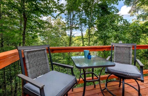 Cullowhee House | Gorgeous Cozy Yurt for a Unique Romantic Glamping Experience near Cullowhee, North Carolina