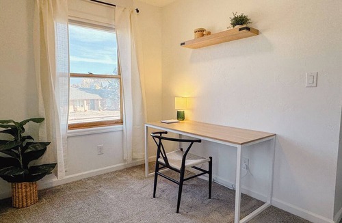 Grand Junction House | Group Base Camp - Sleeps 15+, 2x Game Rooms, Hot Tub