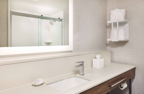 Massillon Hotel | Hampton Inn Massillon