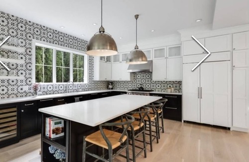 Amagansett Lanes House | Hedges Lane, Amag, Walk to Beach & Town from NEW 6 Bedroom Home