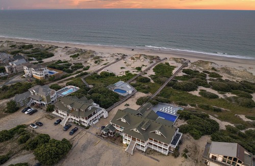 Corolla House | Hemingway & Mark Twain Estate | Weddings & Events | 32BR Sleeps 72 | OBX