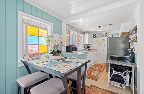 Windy Hill House | High Tide in Windy Hill