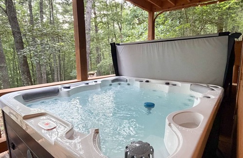 Blairsville House | Hilltop Hideaway - New Hot Tub - New Game Room - Wraparound Porch