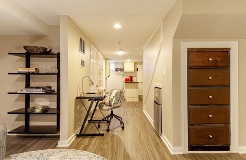 Georgetown Apartment | ☆Historic Georgetown Apartment☆Walk Score 98☆Self Check-In☆1min→Shops☆Smart TV☆