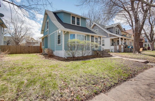 Merriam Park House | Historic St Paul Home Between Twin Cities!