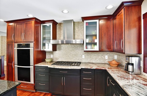 Merriam Park West House | Hockey - Basketball tournaments. ! Best location in St. Paul. Book it now