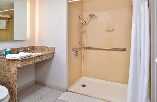 Downtown Buffalo Hotel | Holiday Inn Express & Suites Buffalo Downtown, an IHG Hotel