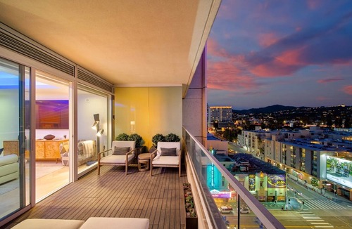 Hollywood Condo | Hollywood Penthouse. House in the Sky! Absolute luxury.