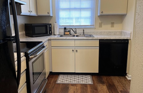 Red Hill Condo | Home away from home