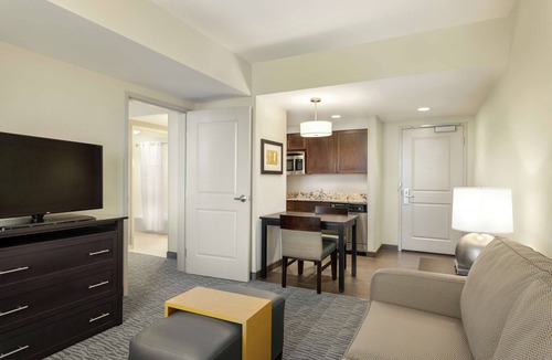 Ballenger Creek Hotel | Homewood Suites by Hilton Frederick