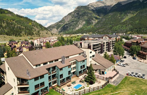 East Village at Copper Condo | Hotel Room, Ski in/Ski out! Large Hot tub. Perfect Location FP200