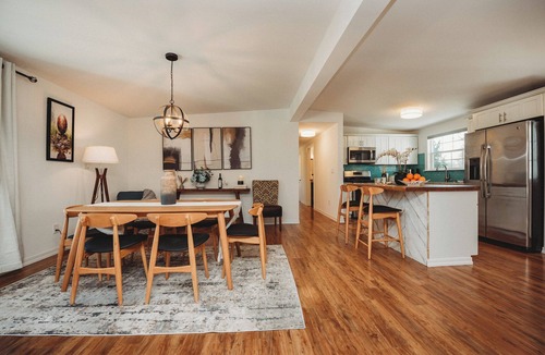 Sequim House | Indoor heated pool + HotTub + Golf view + EV + Games