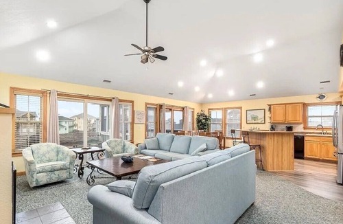 Hatteras House | Ivey Coast 6BR, Sleeps 14,Pool,Hot Tub, pool table, arcade, 2 min walk to Ocean