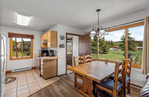 Clark House | Juniper - Get away with modern conveniences