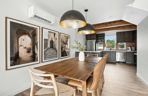 Kerns House | Kerns 6BR - New Spanish Style Group Stay