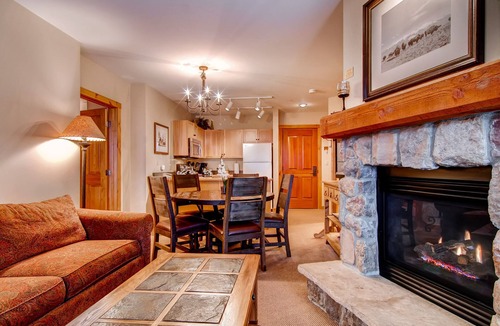 River Run Condo | Keystone 2 bed 2 bath in River Run Village - walk to ski lifts.