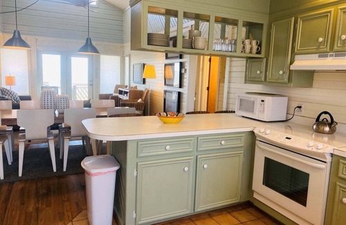 Holden Beach House | King of the Sea: 4-bedroom oceanfront home in Holden Beach, NC.